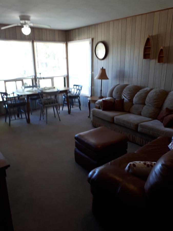 Chalkley'S Sandy Bay Cottage Resort Nipissing Beach Eksteriør billede